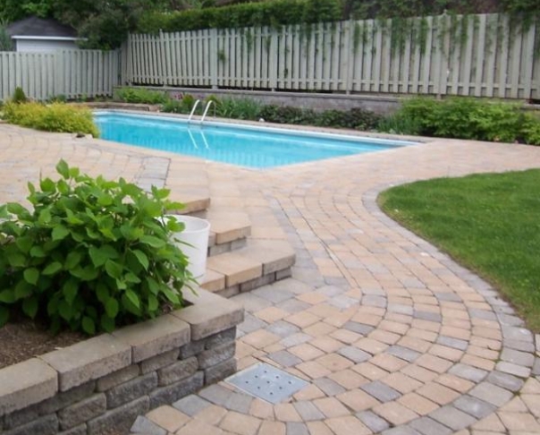 Pool deck and terrace - Transpavé Semita paving stone