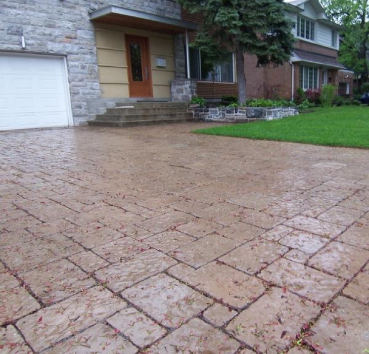 Paving stone driveway - Rinox mega Belair beige